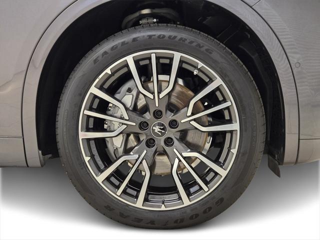 used 2024 Maserati Grecale car, priced at $53,990