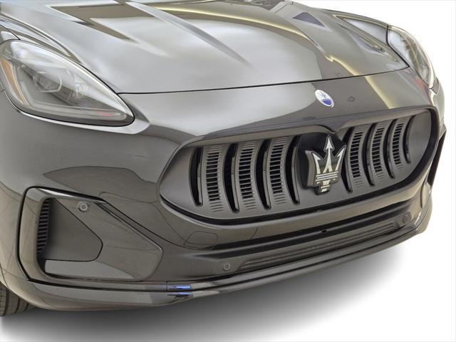 new 2025 Maserati Grecale Folgore car, priced at $117,045