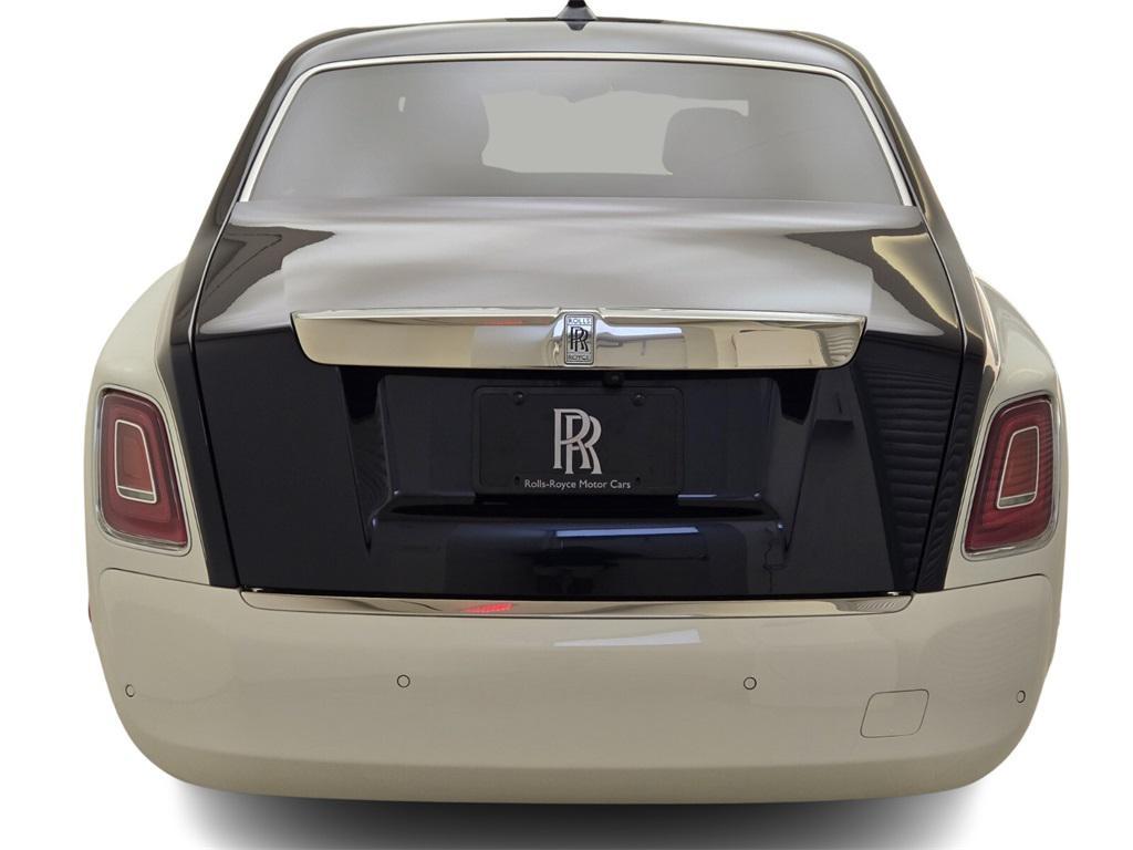 used 2023 Rolls-Royce Phantom car, priced at $489,990