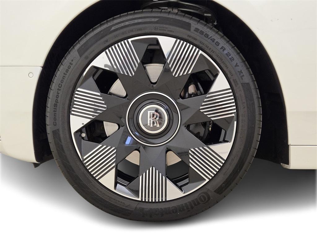 used 2023 Rolls-Royce Phantom car, priced at $489,990
