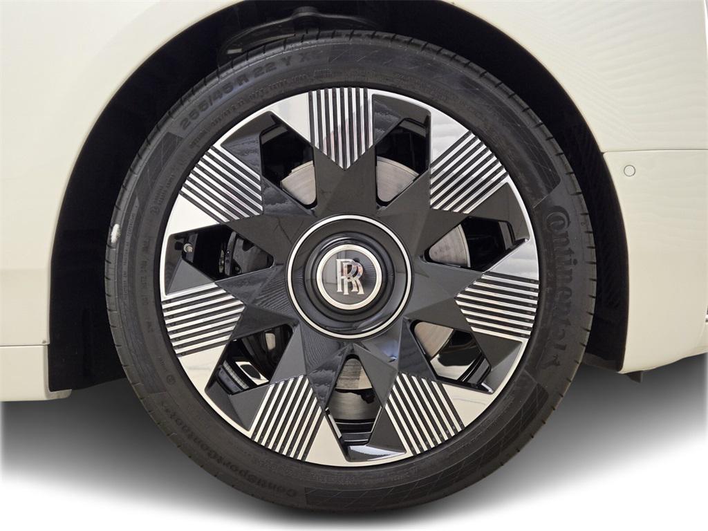 used 2023 Rolls-Royce Phantom car, priced at $489,990