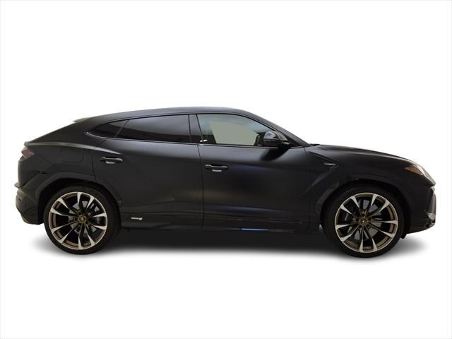 used 2023 Lamborghini Urus car, priced at $259,990