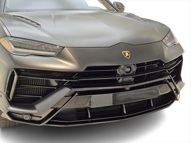 used 2023 Lamborghini Urus car, priced at $259,990