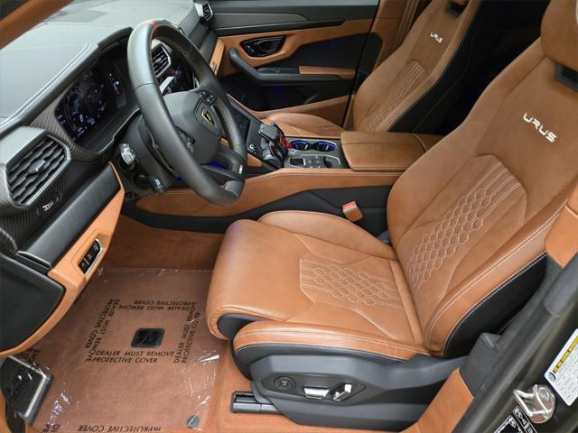 used 2023 Lamborghini Urus car, priced at $259,990