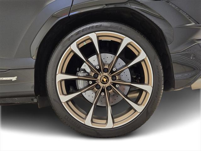 used 2023 Lamborghini Urus car, priced at $259,990
