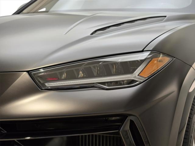 used 2023 Lamborghini Urus car, priced at $259,990