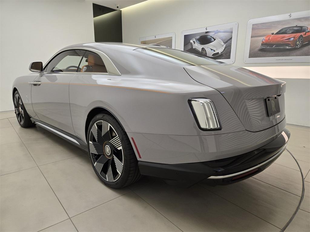 new 2025 Rolls-Royce Spectre car, priced at $524,375