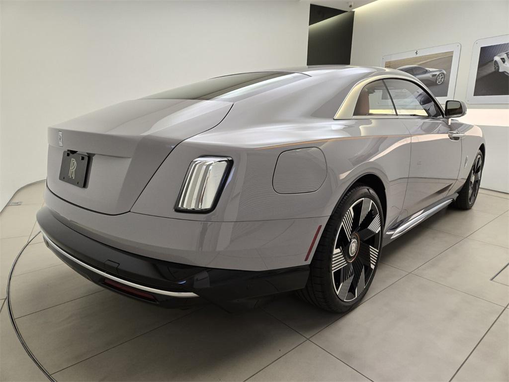 new 2025 Rolls-Royce Spectre car, priced at $524,375