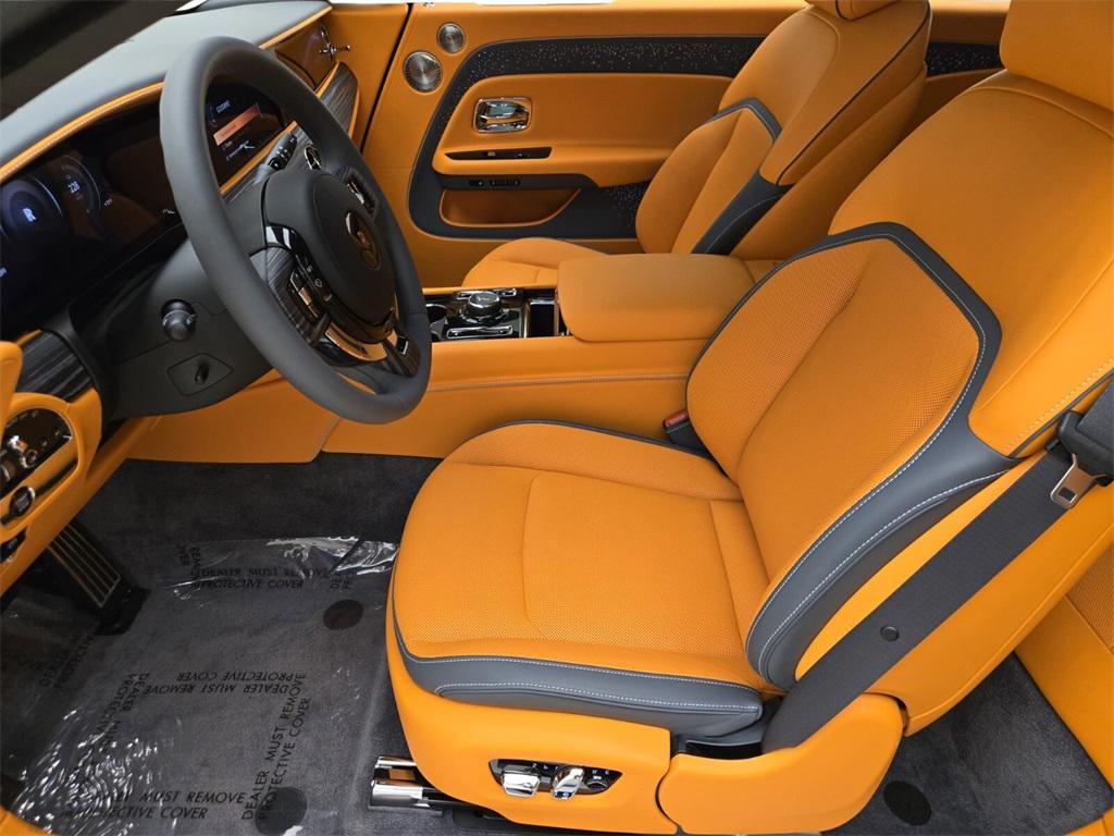 new 2025 Rolls-Royce Spectre car, priced at $524,375
