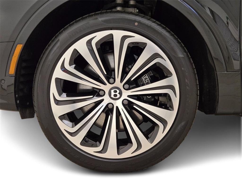 new 2025 Bentley Bentayga car, priced at $287,325