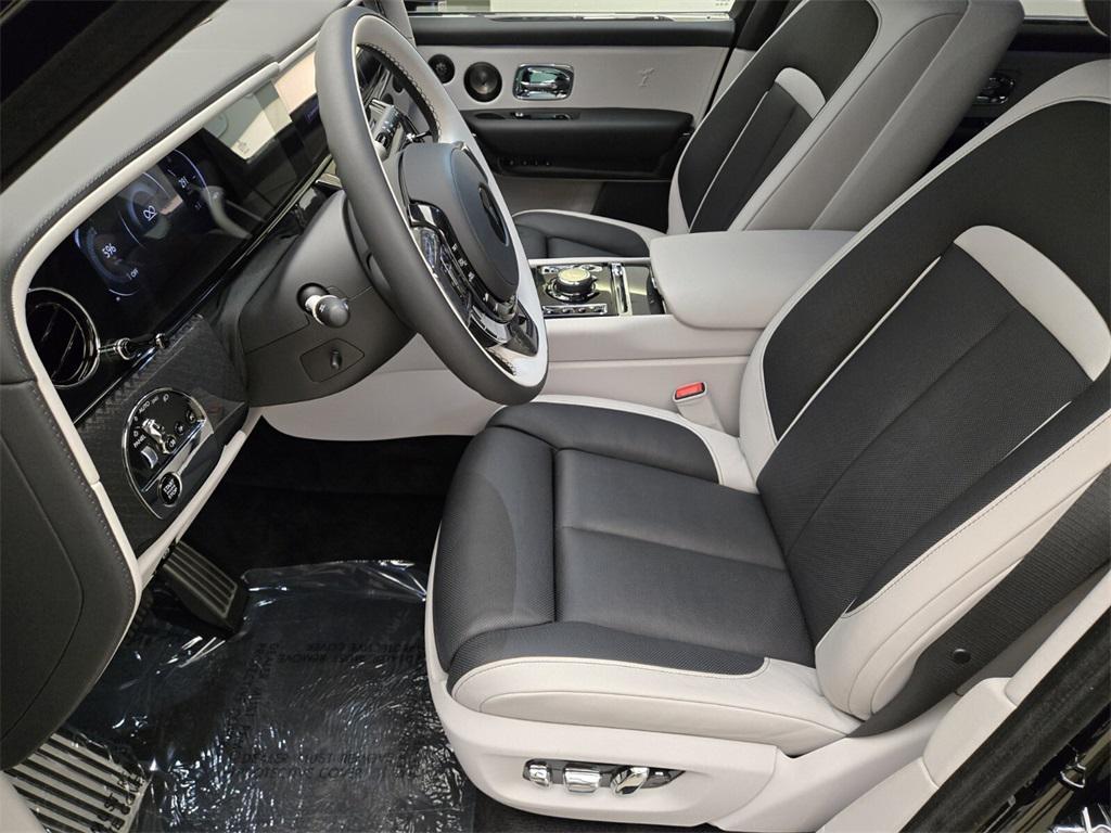 used 2025 Rolls-Royce Cullinan car, priced at $499,990