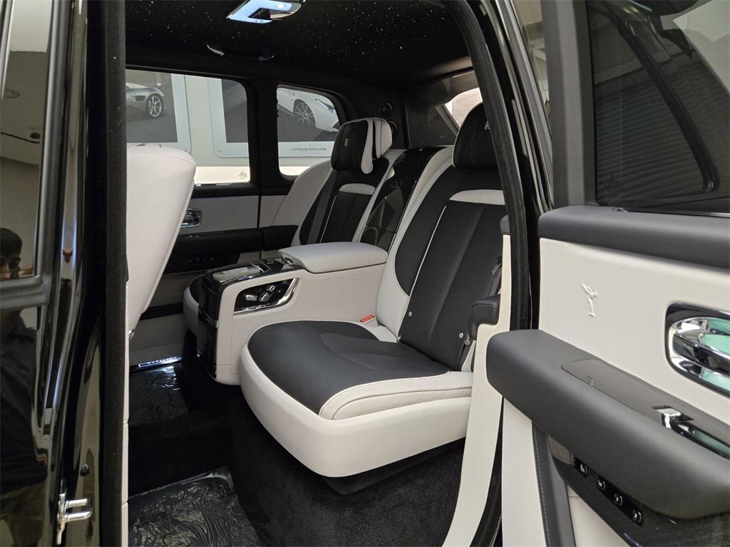 used 2025 Rolls-Royce Cullinan car, priced at $499,990