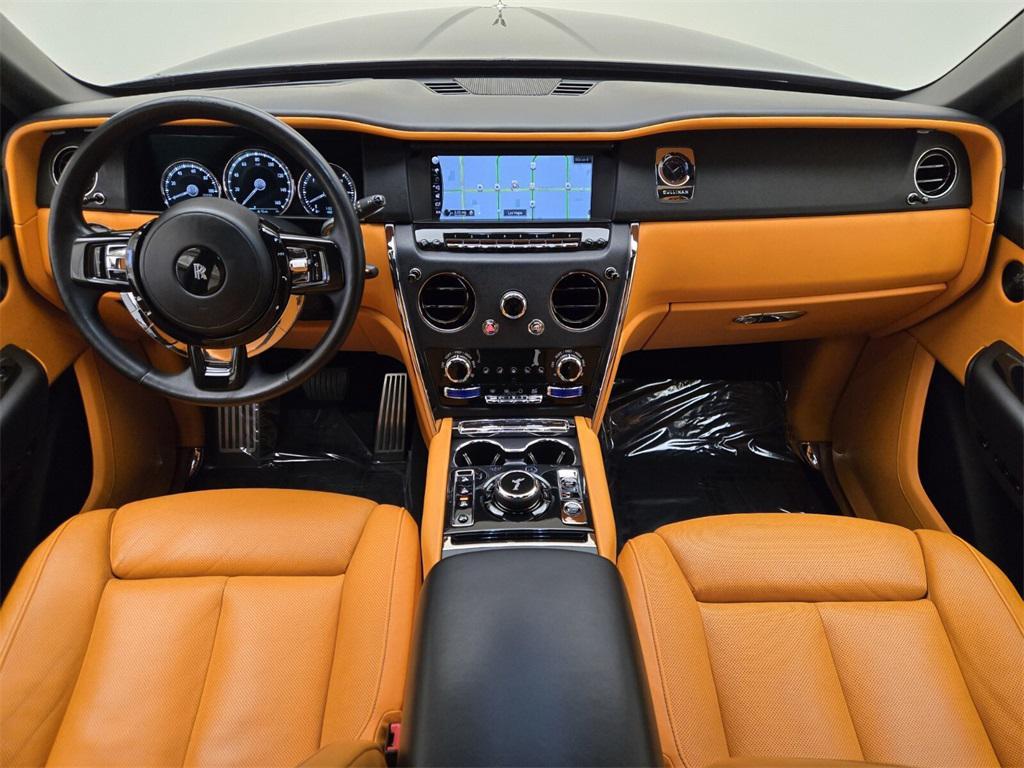 used 2022 Rolls-Royce Cullinan car, priced at $318,990