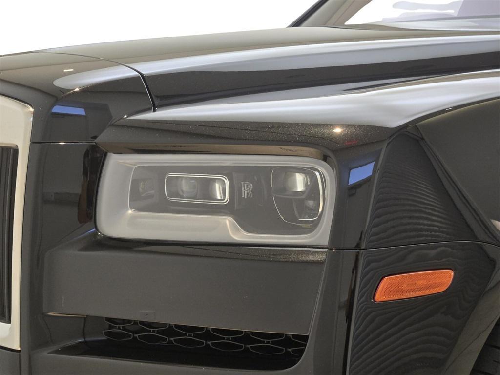 used 2022 Rolls-Royce Cullinan car, priced at $318,990