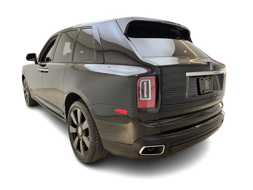used 2022 Rolls-Royce Cullinan car, priced at $318,990