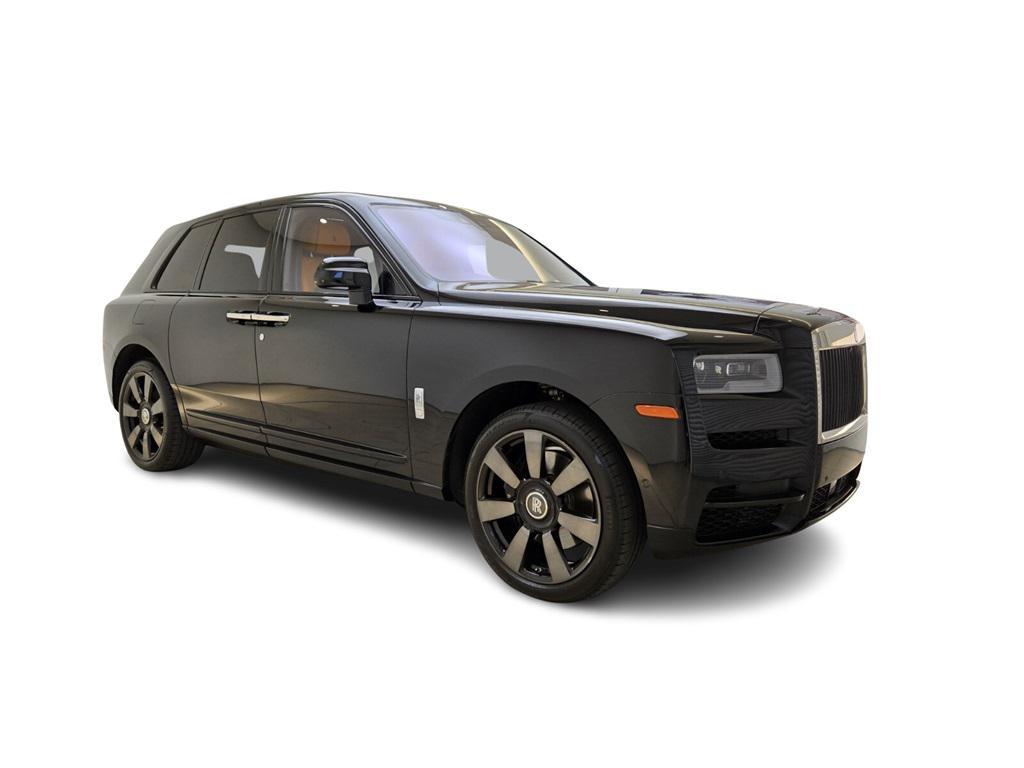 used 2022 Rolls-Royce Cullinan car, priced at $318,990
