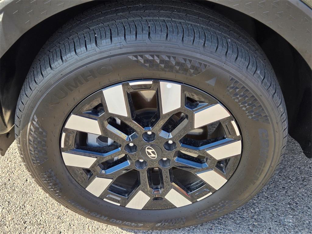 used 2025 Hyundai SANTA CRUZ car, priced at $29,988