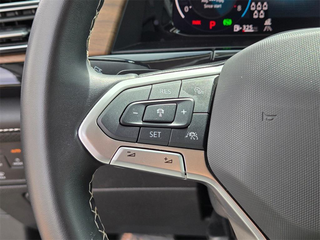 used 2025 Volkswagen Atlas car, priced at $34,587