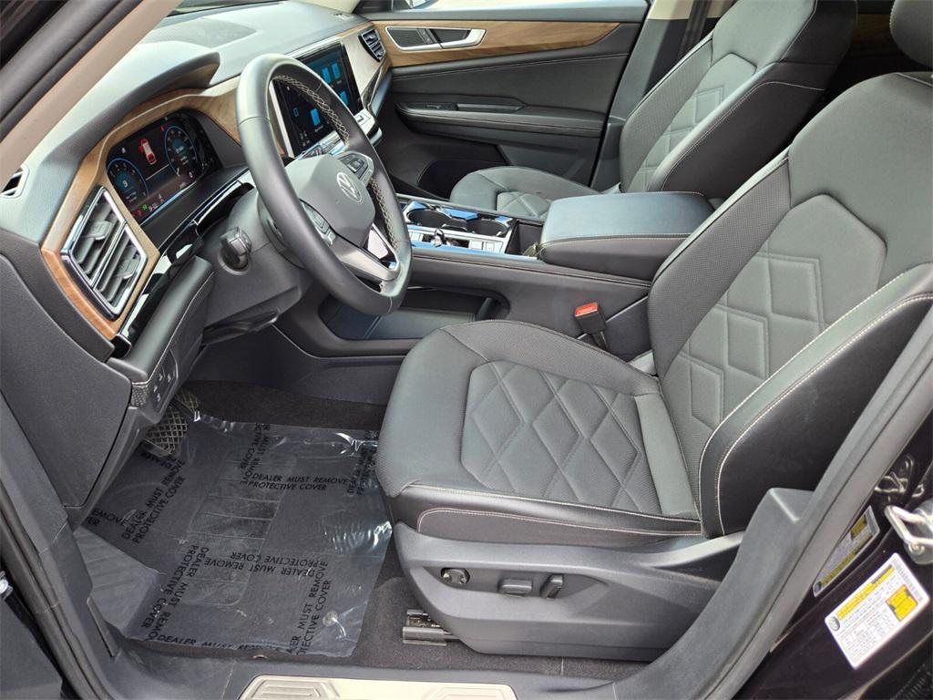 used 2025 Volkswagen Atlas car, priced at $34,587