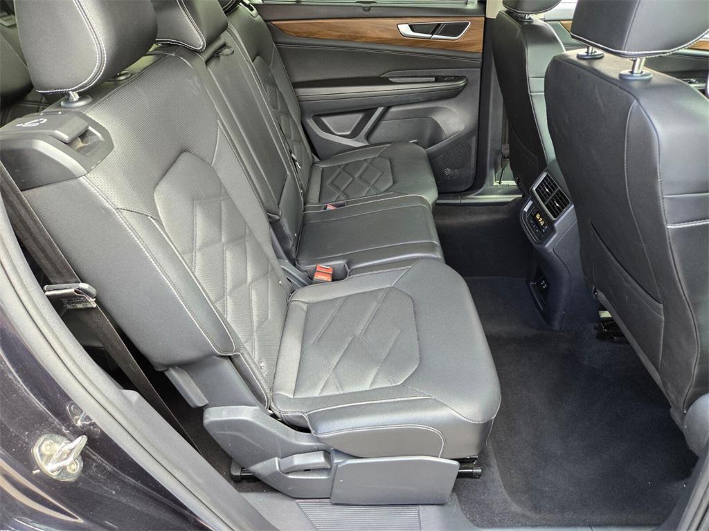 used 2025 Volkswagen Atlas car, priced at $34,587