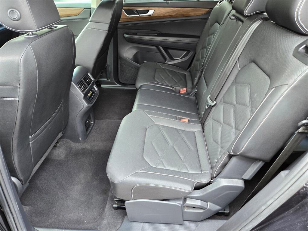 used 2025 Volkswagen Atlas car, priced at $34,587