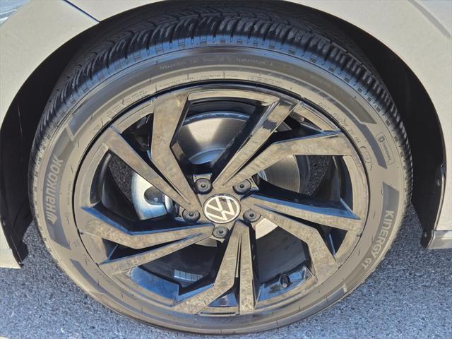 used 2025 Volkswagen Jetta car, priced at $27,988