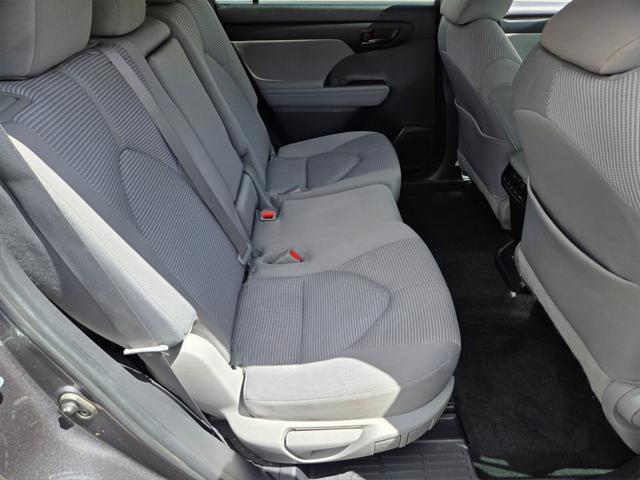 used 2023 Toyota Highlander car, priced at $34,988
