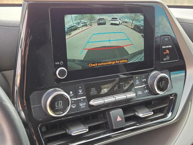 used 2023 Toyota Highlander car, priced at $34,988