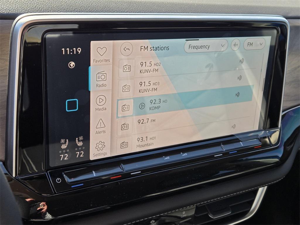 new 2025 Volkswagen Atlas car, priced at $38,287