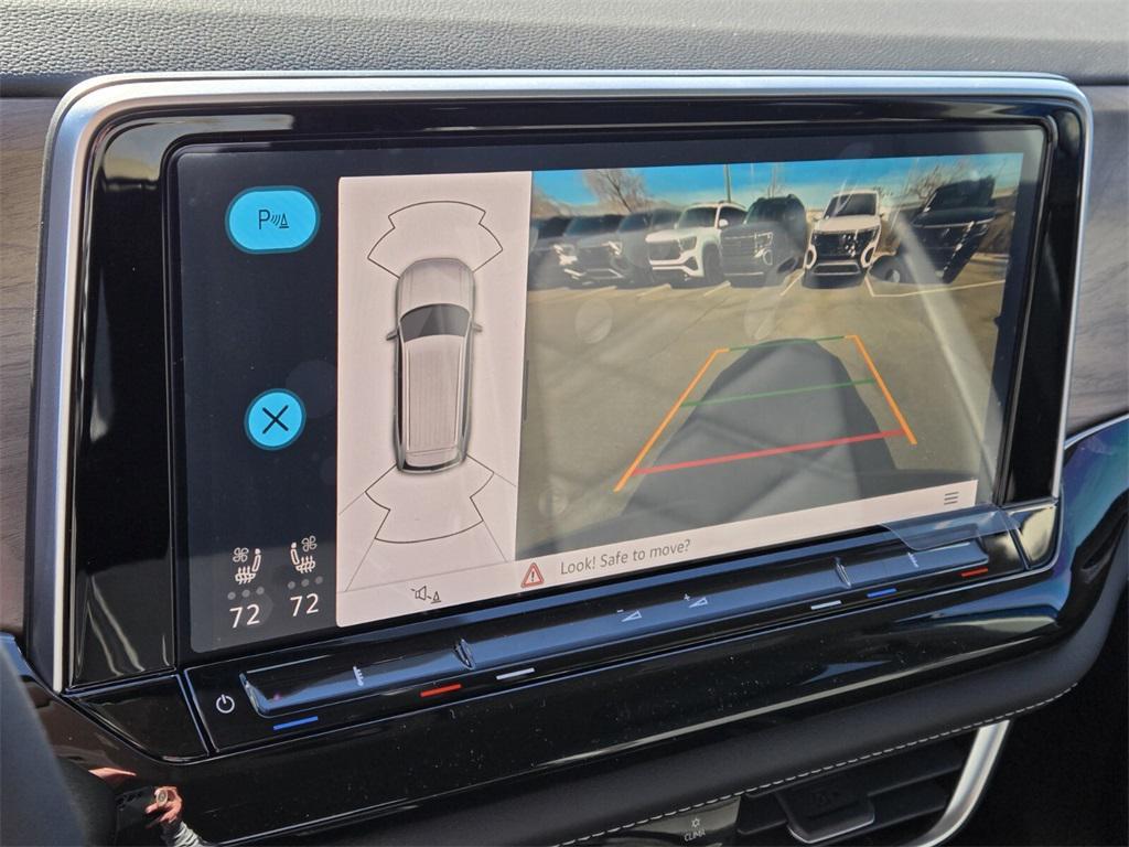 new 2025 Volkswagen Atlas car, priced at $38,287