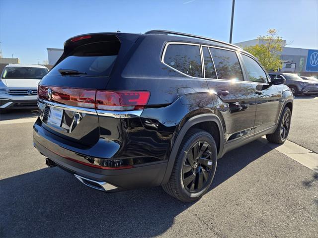 new 2025 Volkswagen Atlas car, priced at $45,395