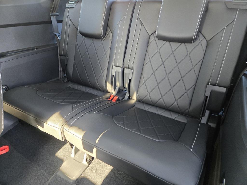new 2025 Volkswagen Atlas car, priced at $48,480