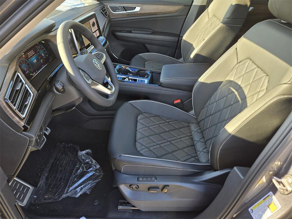 new 2025 Volkswagen Atlas car, priced at $48,480