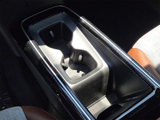 new 2025 Volkswagen ID.4 car, priced at $42,068
