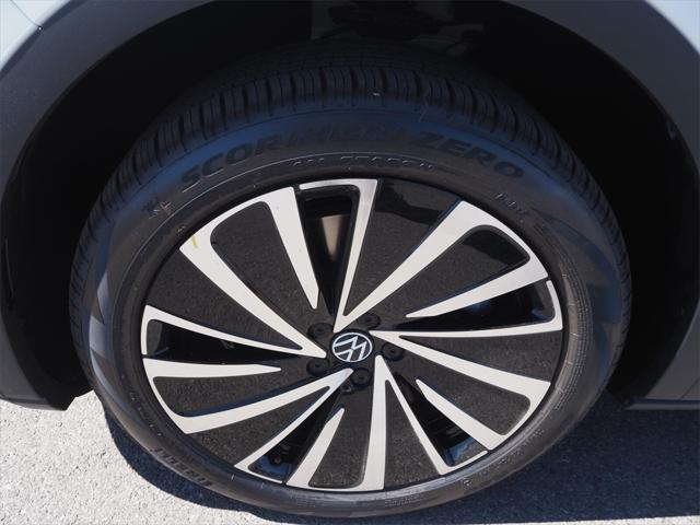 new 2023 Volkswagen ID.4 car, priced at $39,913