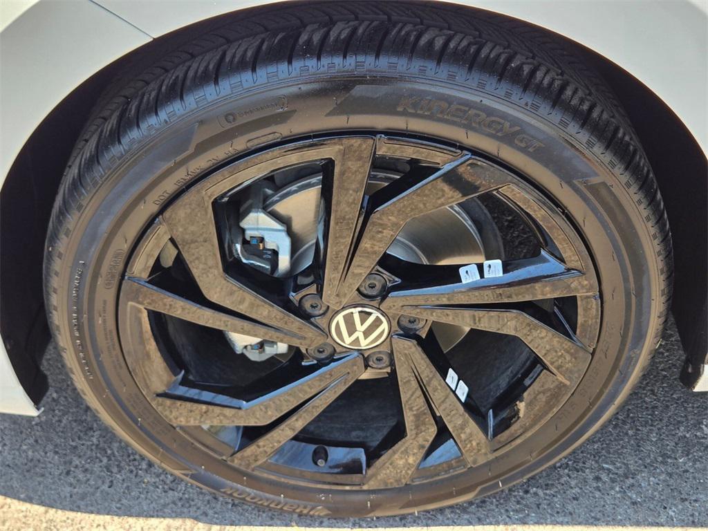 used 2025 Volkswagen Jetta car, priced at $22,987
