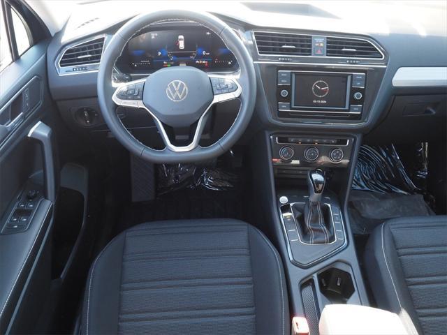 new 2024 Volkswagen Tiguan car, priced at $27,684