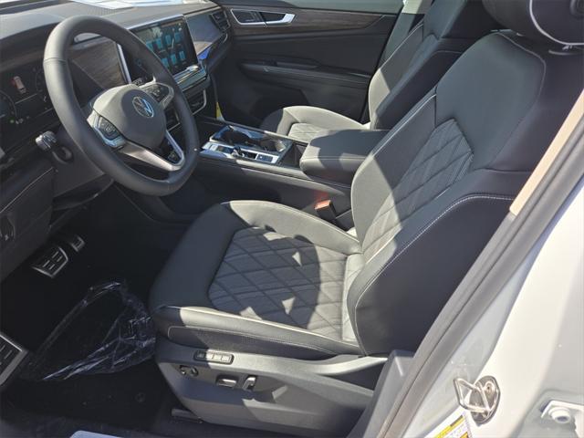 new 2025 Volkswagen Atlas car, priced at $51,151