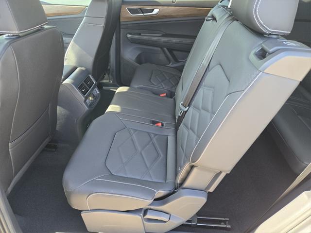 new 2025 Volkswagen Atlas car, priced at $40,315