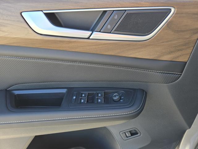 new 2025 Volkswagen Atlas car, priced at $40,315