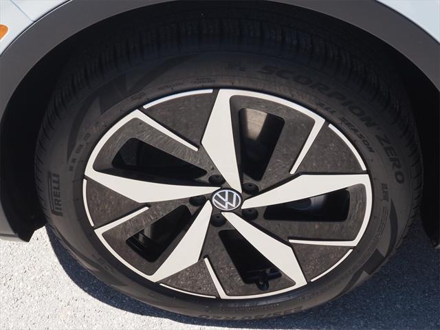 new 2023 Volkswagen ID.4 car, priced at $36,808