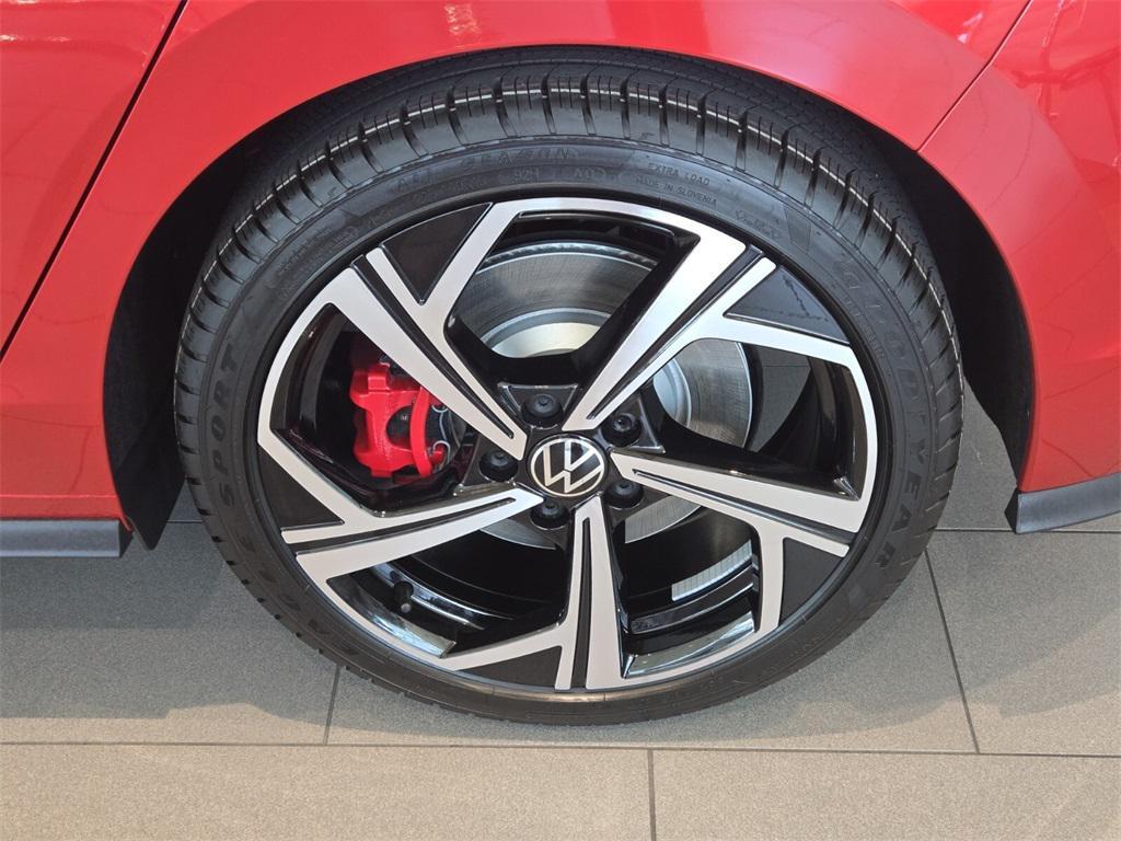 new 2025 Volkswagen Golf GTI car, priced at $37,922