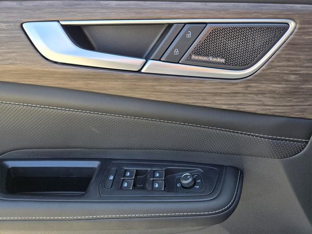 new 2025 Volkswagen Atlas car, priced at $51,545
