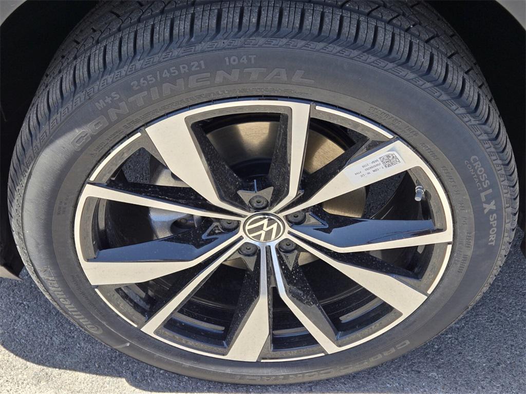 new 2025 Volkswagen Atlas car, priced at $48,480