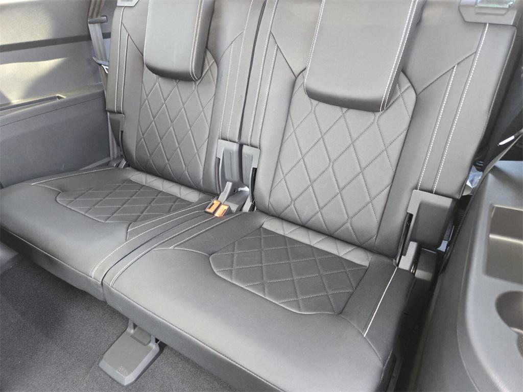 new 2025 Volkswagen Atlas car, priced at $48,480