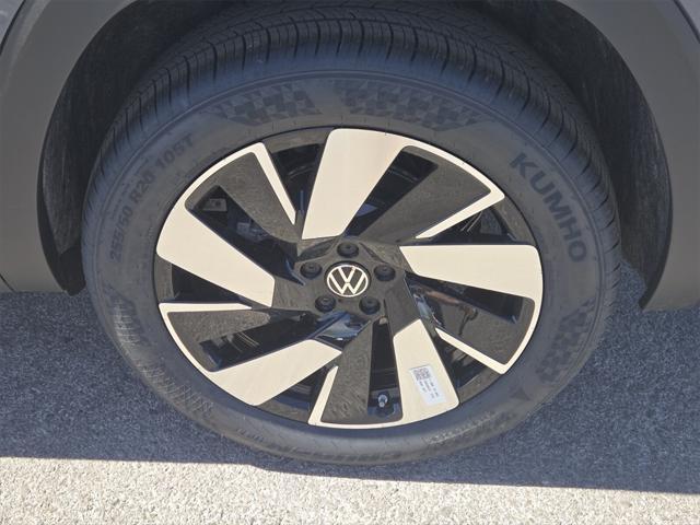 new 2025 Volkswagen Atlas Cross Sport car, priced at $39,953