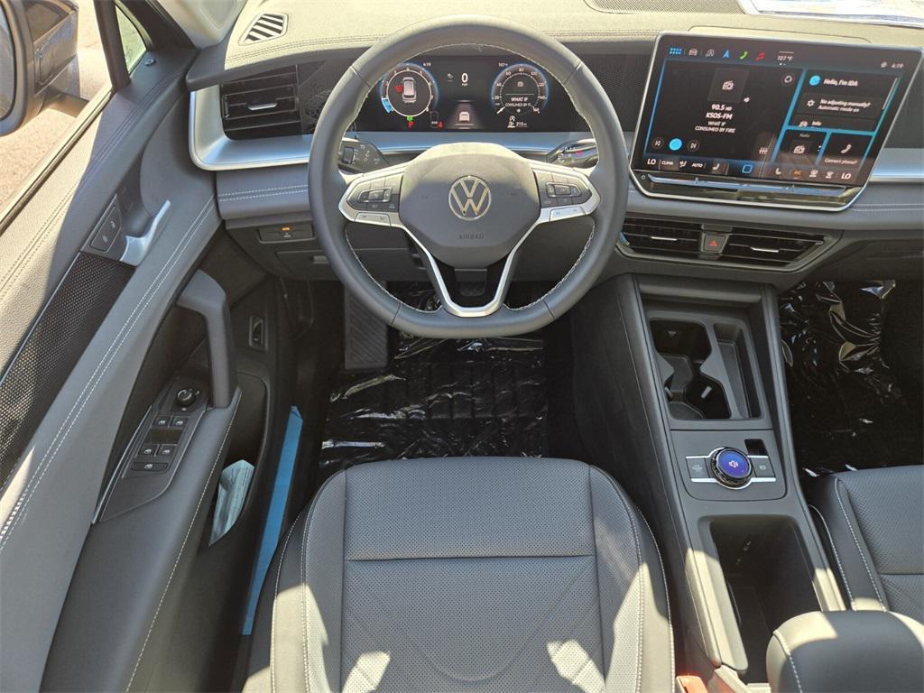 new 2025 Volkswagen Tiguan car, priced at $32,202