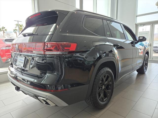 new 2025 Volkswagen Atlas car, priced at $43,307