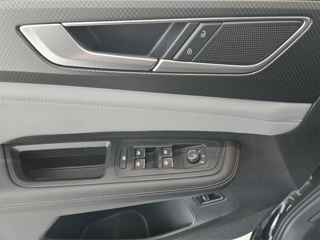 new 2025 Volkswagen Atlas car, priced at $41,815
