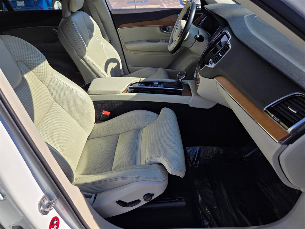 used 2018 Volvo XC90 car, priced at $16,687